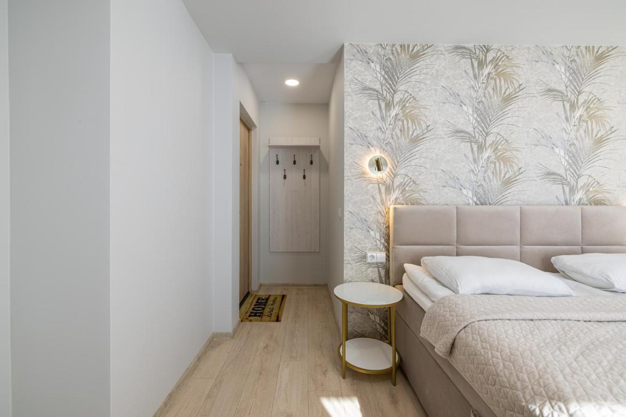 Dharma Stay Apartamentai Su Terasa Ir Vaizdu I Miesta Telšiai Exterior foto