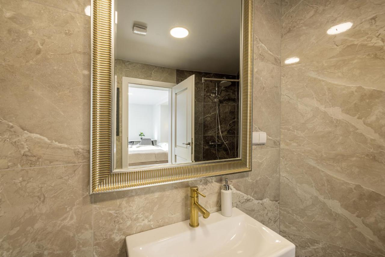 Dharma Stay Apartamentai Su Terasa Ir Vaizdu I Miesta Telšiai Exterior foto
