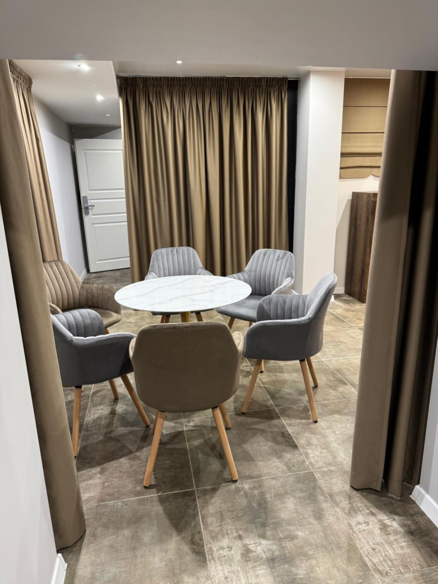 Dharma Stay Apartamentai Su Terasa Ir Vaizdu I Miesta Telšiai Exterior foto